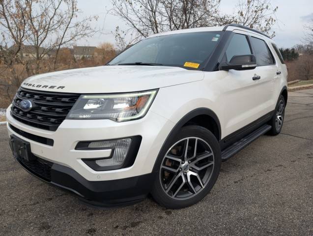 2017 Ford Explorer Sport 4WD photo