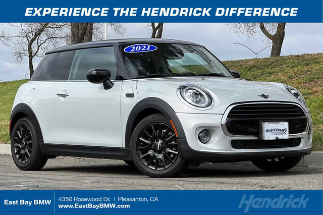 2021 MINI Hardtop 2 Door Cooper FWD photo