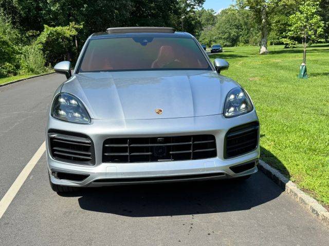 2021 Porsche Cayenne GTS AWD photo