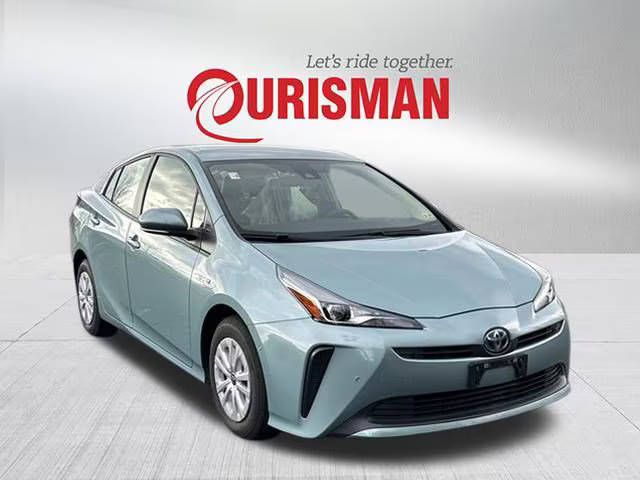 2021 Toyota Prius LE FWD photo