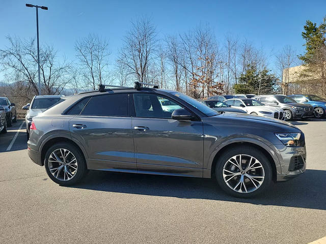 2021 Audi Q8 Premium AWD photo