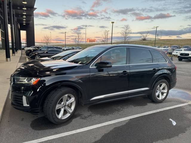 2021 Audi Q7 Premium AWD photo