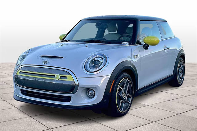 2021 MINI Hardtop 2 Door Cooper SE FWD photo