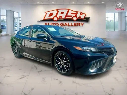 2021 Toyota Camry SE FWD photo