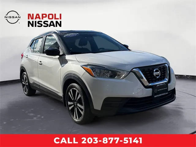 2020 Nissan Kicks SV FWD photo