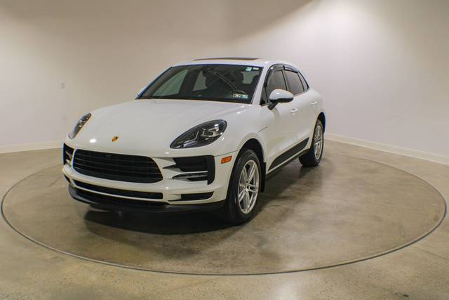 2021 Porsche Macan AWD photo