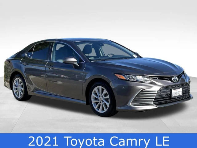 2021 Toyota Camry LE FWD photo