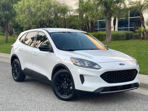 2020 Ford Escape SE Sport Hybrid FWD photo