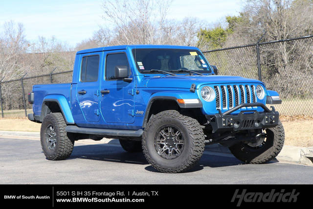 2021 Jeep Gladiator Overland 4WD photo