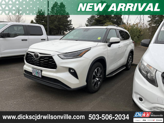2021 Toyota Highlander XLE AWD photo