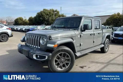 2021 Jeep Gladiator Overland 4WD photo