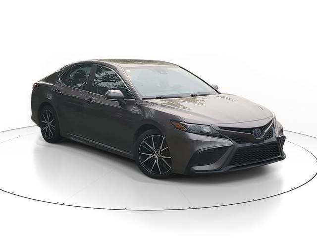 2021 Toyota Camry Hybrid SE FWD photo