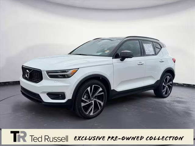 2021 Volvo XC40 R-Design AWD photo