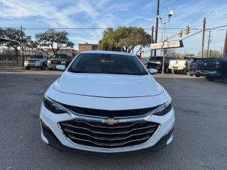 2021 Chevrolet Malibu LS FWD photo