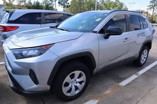 2021 Toyota RAV4 LE FWD photo