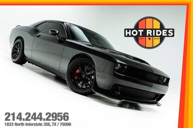 2015 Dodge Challenger SRT Hellcat RWD photo