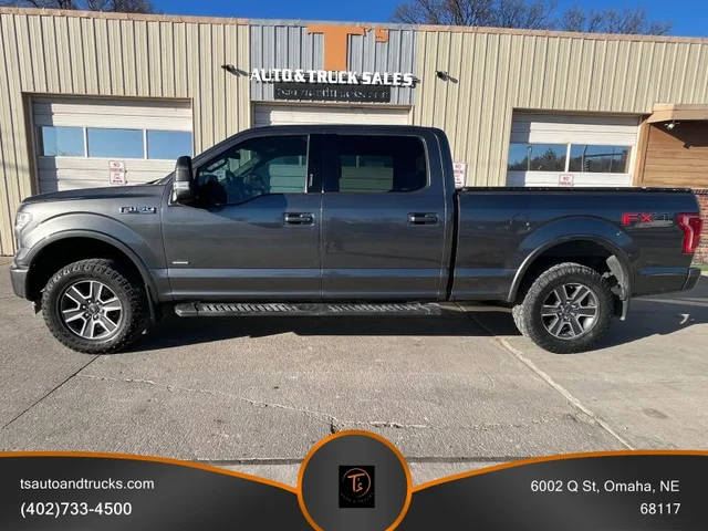 2017 Ford F-150 Lariat 4WD photo