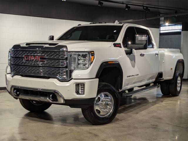 2021 GMC Sierra 3500HD Denali 4WD photo