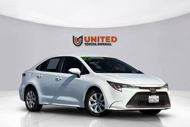 2021 Toyota Corolla LE FWD photo