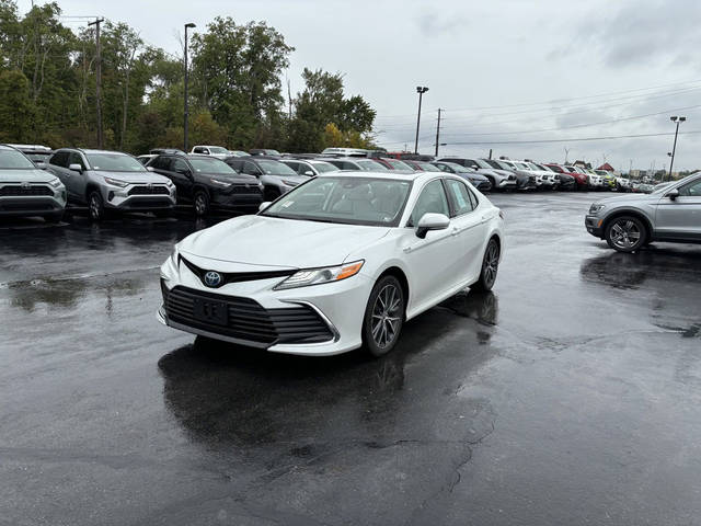 2021 Toyota Camry Hybrid XLE FWD photo