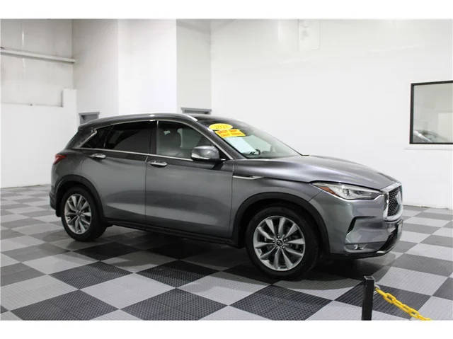 2021 Infiniti QX50 LUXE AWD photo
