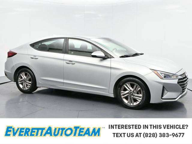 2020 Hyundai Elantra SEL FWD photo