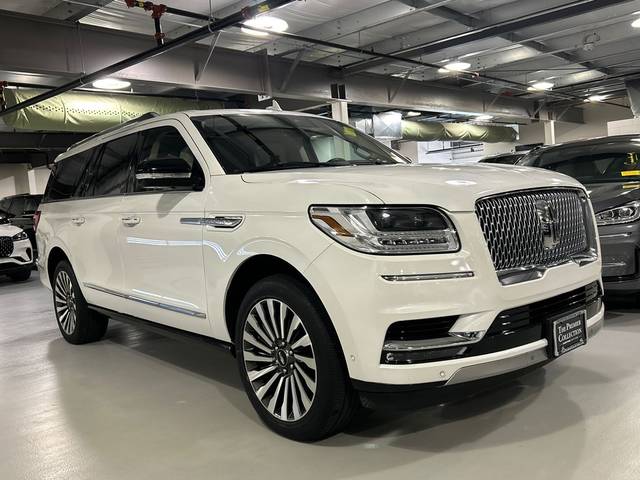 2021 Lincoln Navigator L Reserve 4WD photo