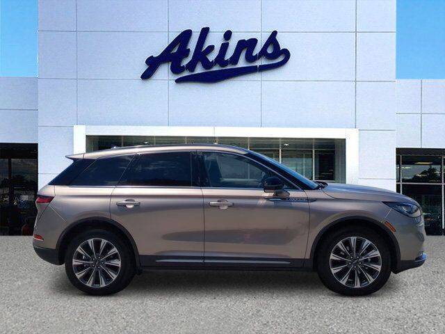 2021 Lincoln Corsair Reserve FWD photo