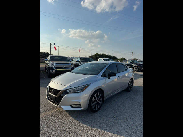 2021 Nissan Versa SR FWD photo