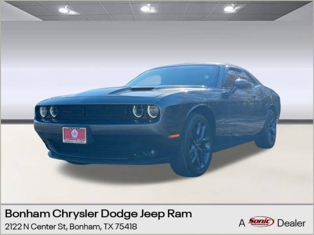 2021 Dodge Challenger SXT RWD photo