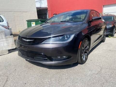 2015 Chrysler 200 S AWD photo