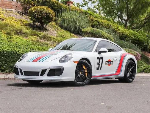 2019 Porsche 911 Carrera GTS RWD photo