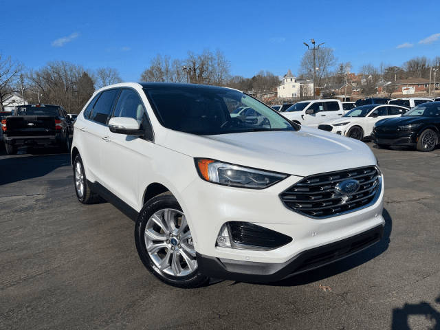 2020 Ford Edge Titanium AWD photo