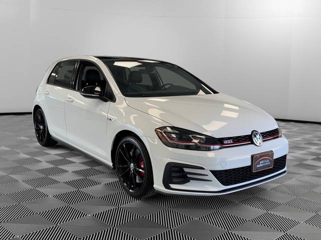 2021 Volkswagen Golf GTI SE FWD photo