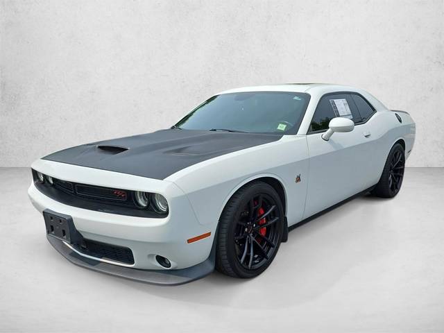 2021 Dodge Challenger R/T Scat Pack RWD photo