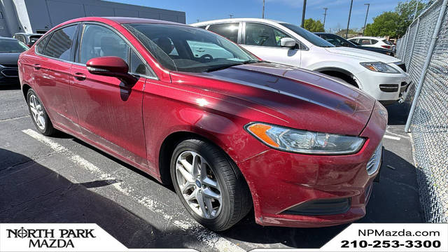 2015 Ford Fusion SE FWD photo