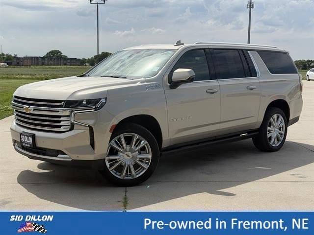 2021 Chevrolet Suburban High Country 4WD photo