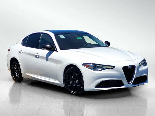 2021 Alfa Romeo Giulia AWD photo