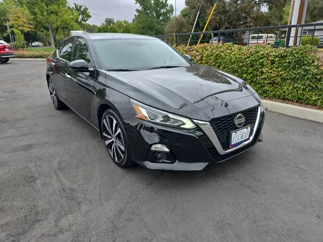 2021 Nissan Altima 2.5 Platinum AWD photo