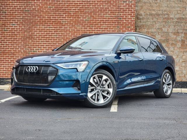 2021 Audi e-tron Premium Plus AWD photo
