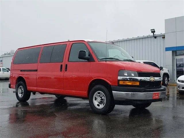 2021 Chevrolet Express LS RWD photo