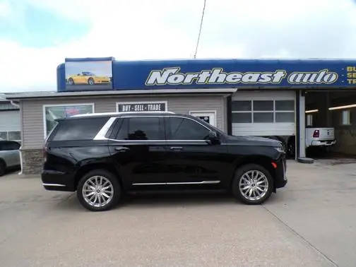 2021 Cadillac Escalade Premium Luxury 4WD photo