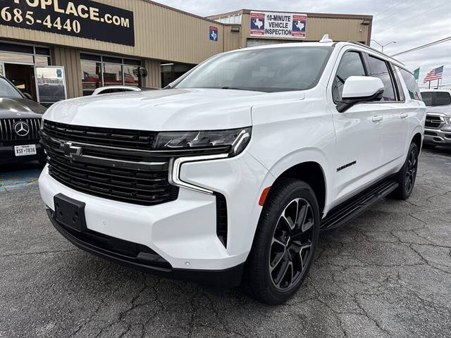 2021 Chevrolet Suburban RST RWD photo