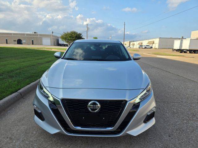 2021 Nissan Altima 2.5 SV FWD photo