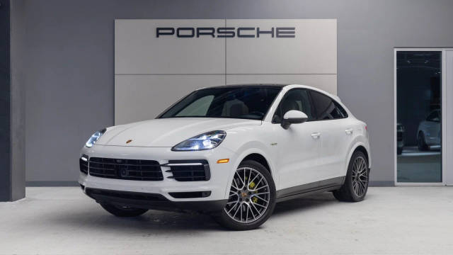 2021 Porsche Cayenne Coupe E-Hybrid AWD photo