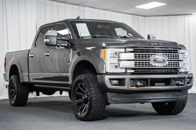 2019 Ford  Platinum 4WD photo