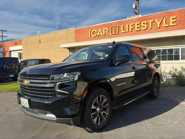2021 Chevrolet Suburban LT 4WD photo