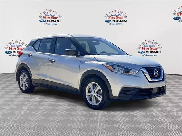 2020 Nissan Kicks S FWD photo