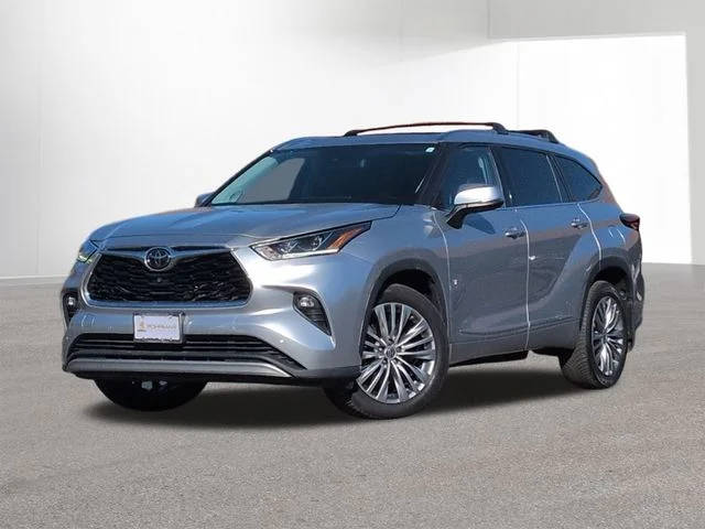 2021 Toyota Highlander Platinum AWD photo