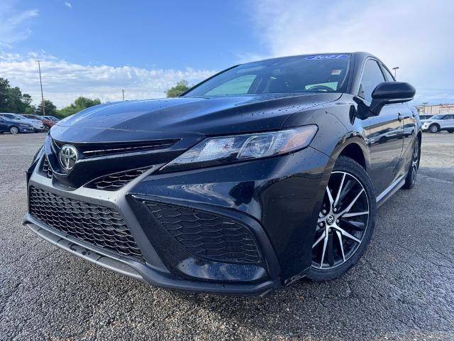 2021 Toyota Camry SE FWD photo